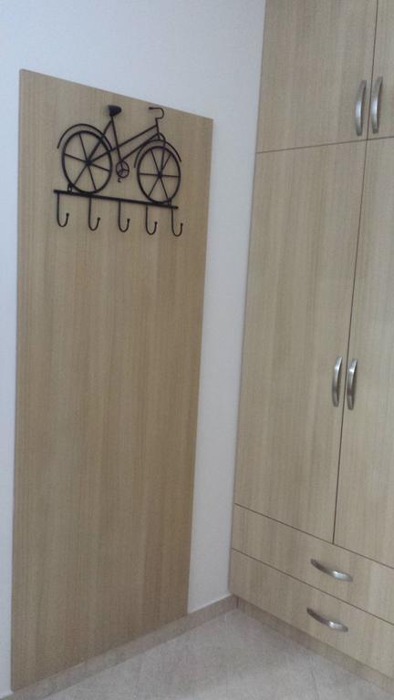 Apartment Fini Tivat Exteriör bild