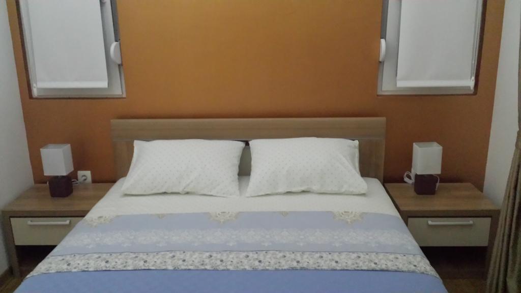 Apartment Fini Tivat Exteriör bild