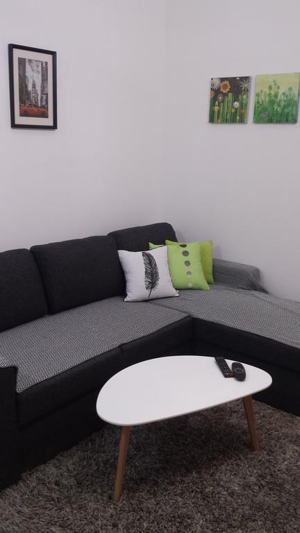 Apartment Fini Tivat Exteriör bild