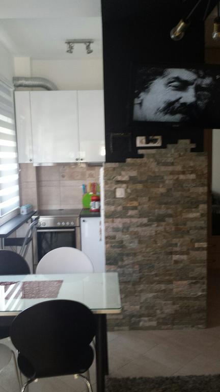 Apartment Fini Tivat Exteriör bild